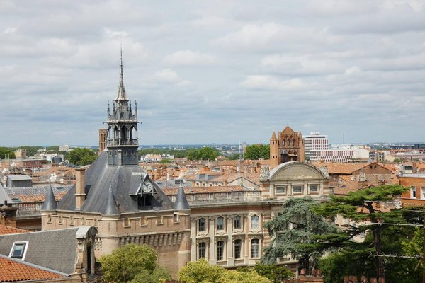 Vivre à Toulouse en tant qu'étudiant : conseils et astuces